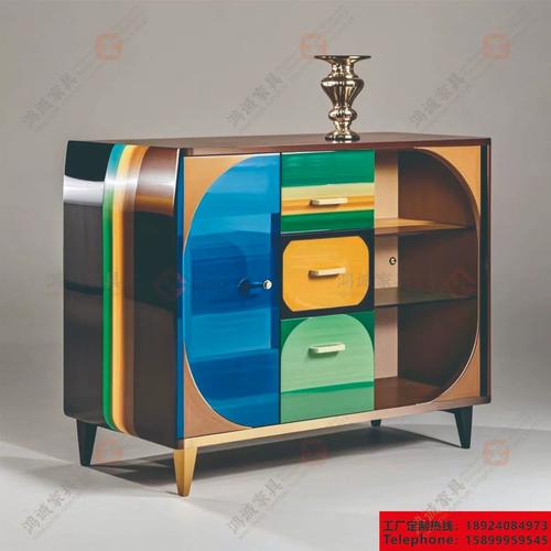 多层彩色展示架 实木与色彩的完美结合，打造高效展示空间